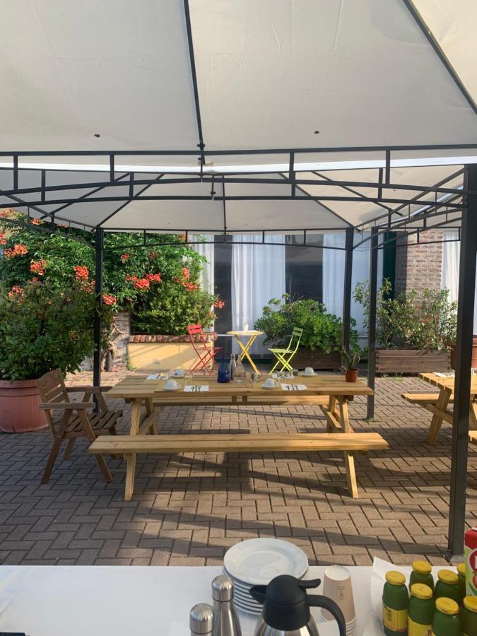 Hostal Cascina Bellaria *