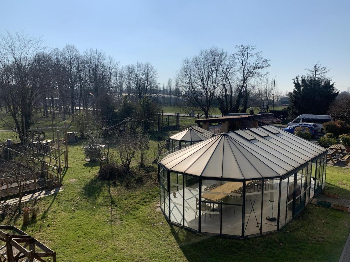 Cascina Bellaria Hostal